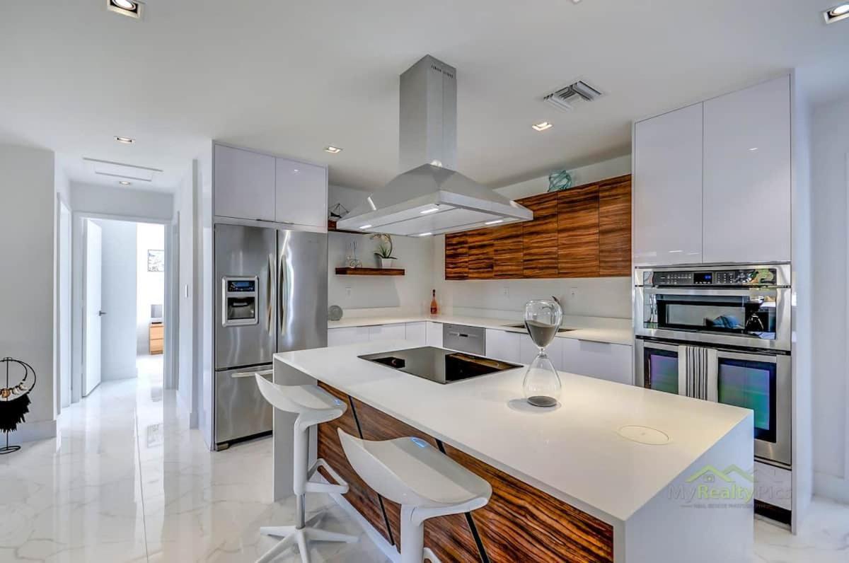 Magical Retreat With Heated Pool, Mini Golf, And Basketball Court L19 Miami